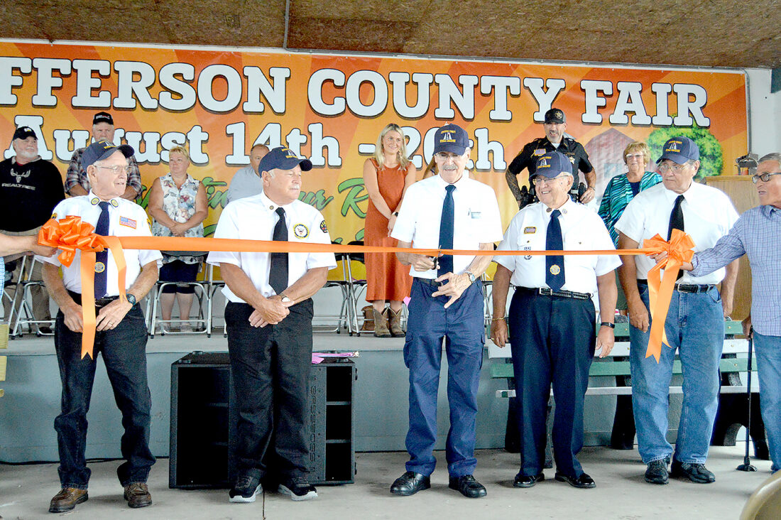 Jefferson County fair recognizes veteran grand marshals News, Sports